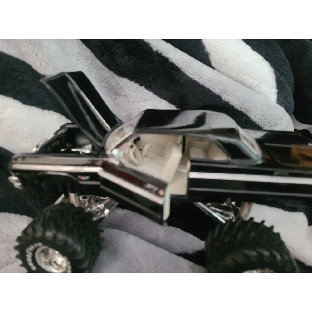 Jada Toys Chevy Impala SS Monster Truck Diecast Opening Doors Hood Black